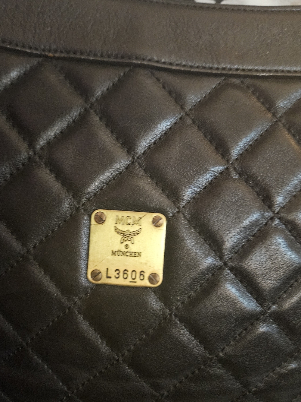 MCM Black Quilted Leather Shoulder Bag with Gold Plaque - Picture 3 of 7